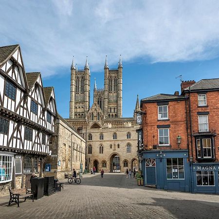 Апартаменты Pass The Keys Cosy High Street Studio With Free Parking Линкольн Экстерьер фото