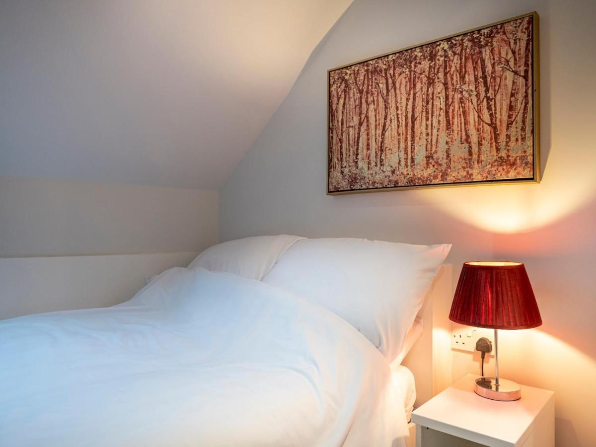 Апартаменты Pass The Keys Cosy High Street Studio With Free Parking Линкольн Экстерьер фото